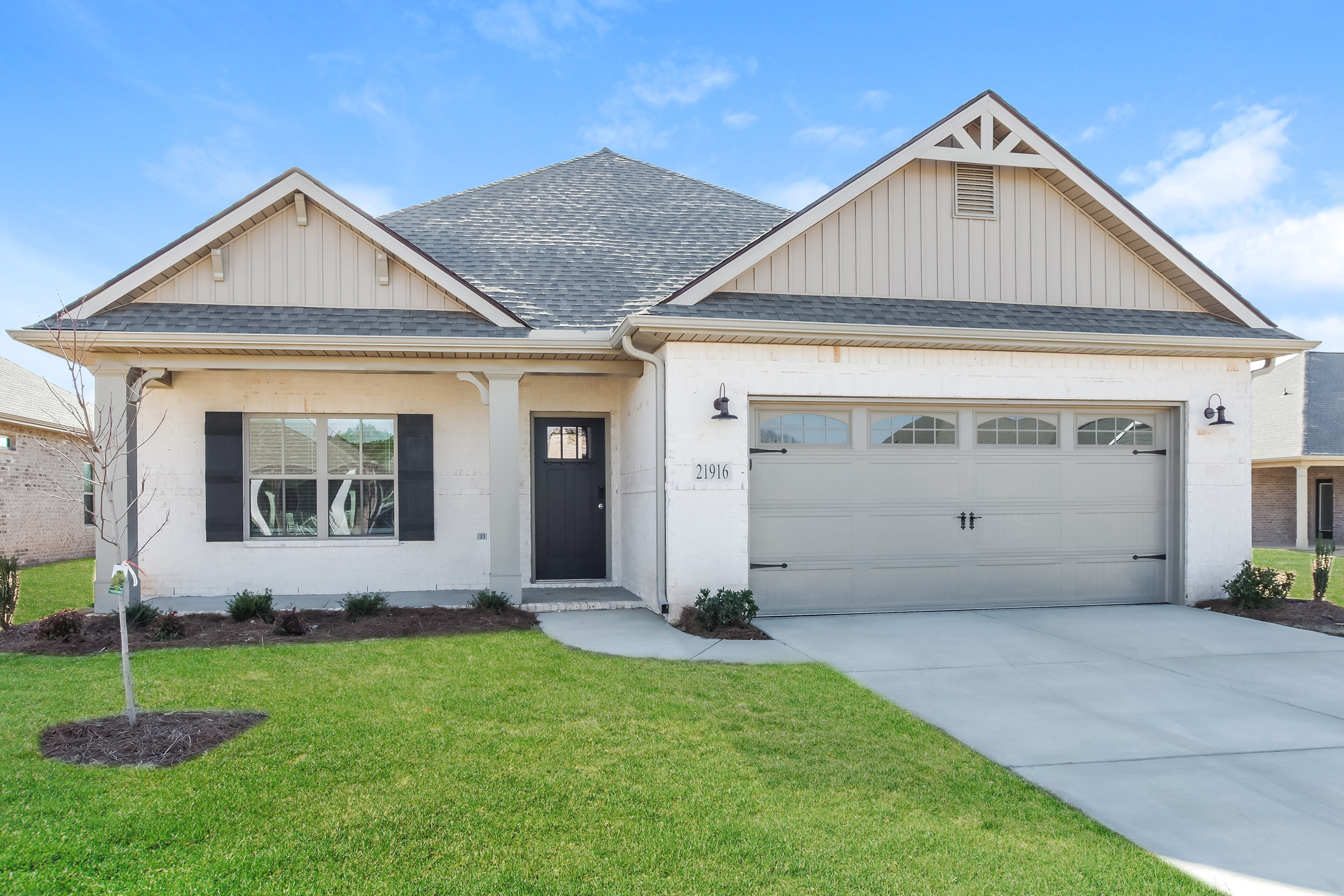 21916 Shearwater Dr Athens, AL 35613